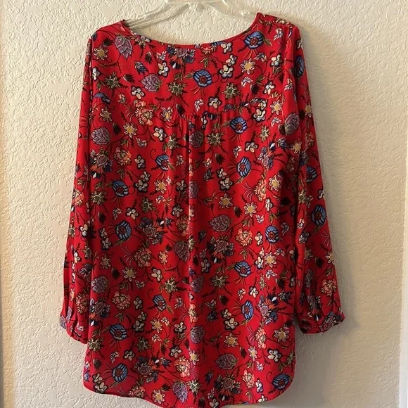 Chelsea & Theodore Women Long-Sleeve Crossover Woven Top Red Floral Paisley SzL - Picture 6 of 7